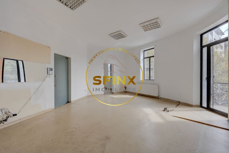 Parcul Carol, 70 mp birouri, salon, cabinet stomatologic